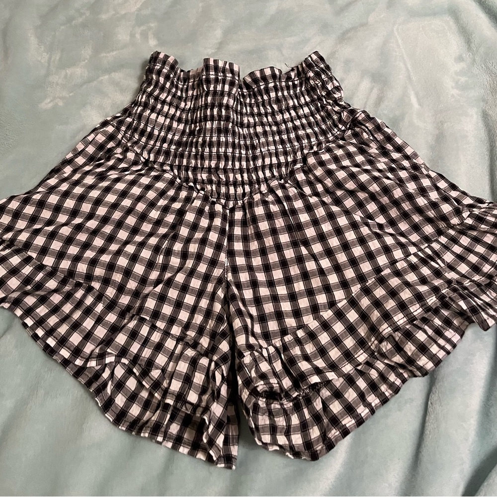 plaid shorts